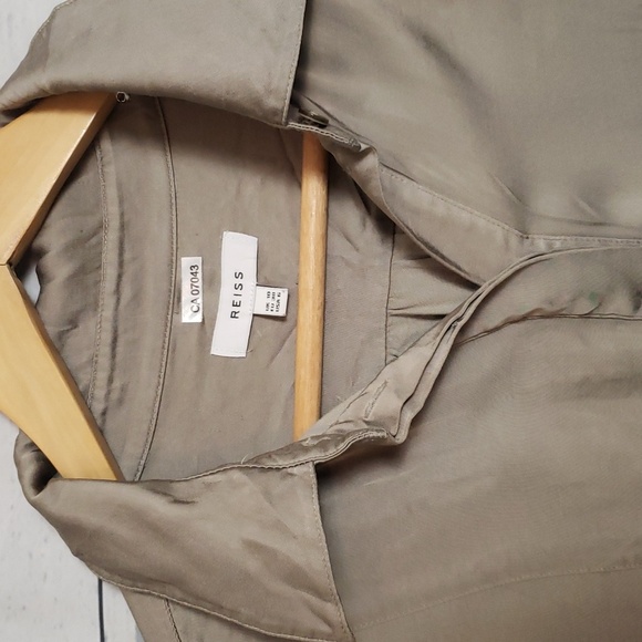 Reiss Buttondown shirt - Picture 3 of 8